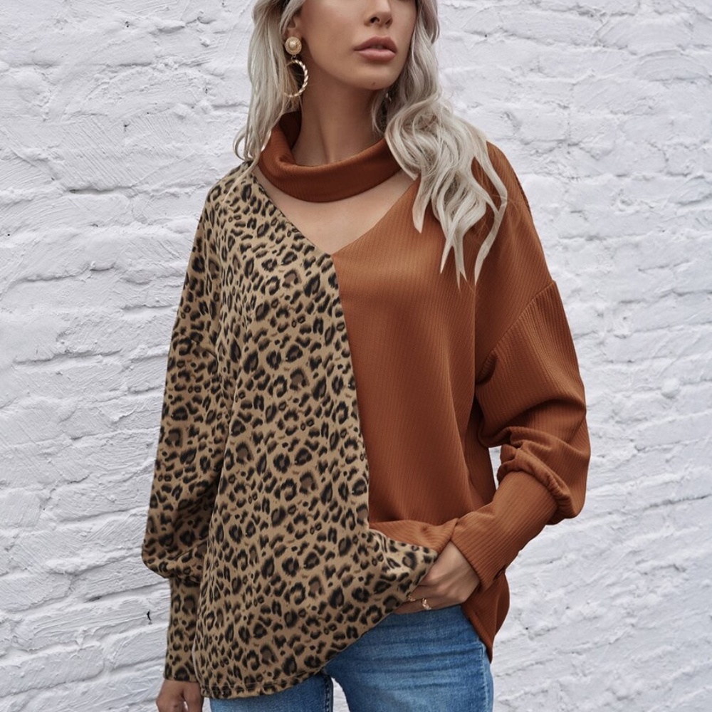leopard print keyhole neck long sleeve top black - Picture 11 of 14